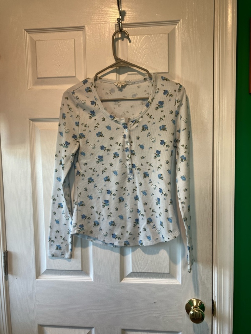 Lucky brand small waffle weave thermal blue white floral top cottagecore